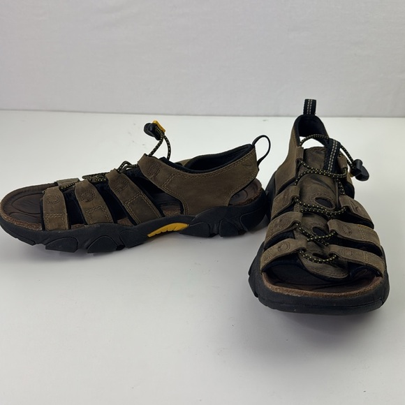 KEEN Men's Dark Brown Outdoor Waterproof Sandals - Picture 4 of 13